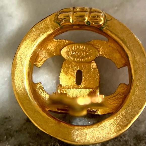 Chanel - Picture 8 of 8